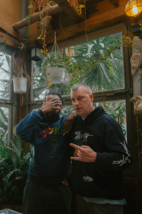 billy woods: Ο αμερικανός ράπερ επισκέφτηκε την Αθήνα για live και μάς μίλησε για την εμπειρία του, τη μουσική και τον κόσμο.