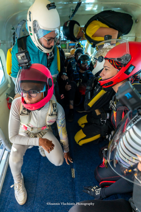 Γυναίκες skydivers
