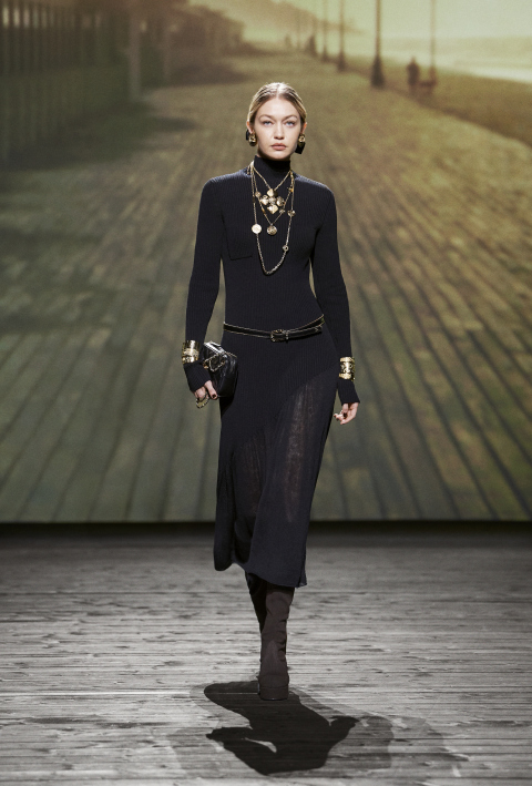 CHANEL: Η επίδειξη της συλλογής FW24-25 στο Παρίσι 