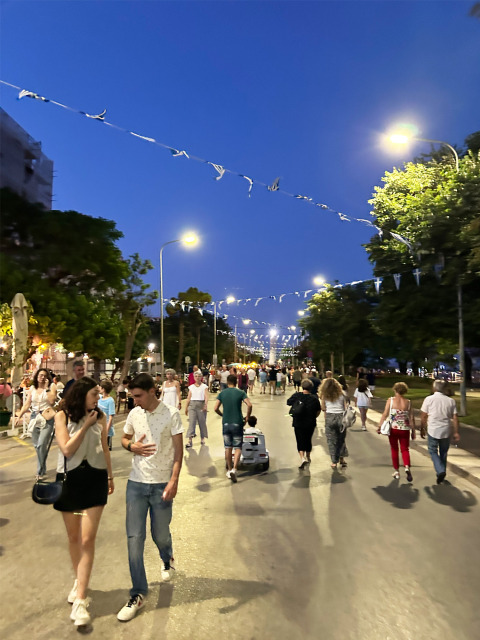 Αλεξανδρούπολη: Μετά τις 7 το βράδυ ο παραλιακός δρόμος γίνεται πεζόδρομος