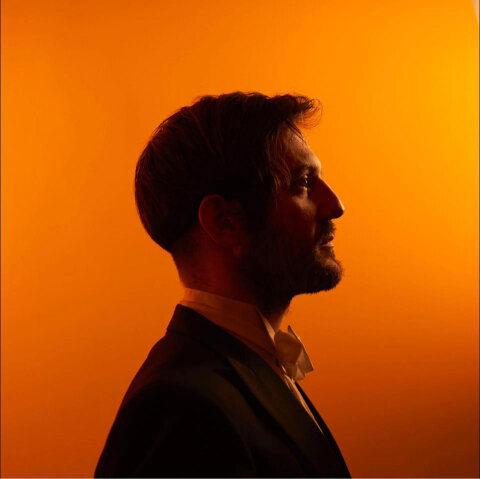 Τραγούδι στη γη