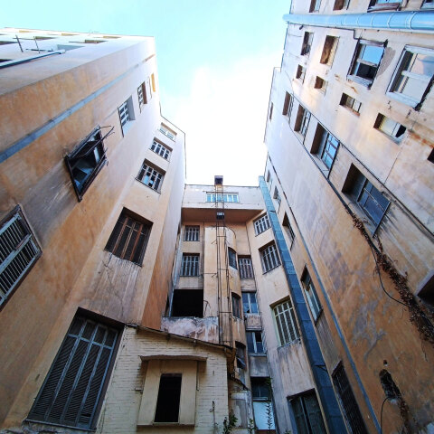 Αίθριο του Μεγάρου Σλήμαν - Μελά © Έλενα Ντάκουλα