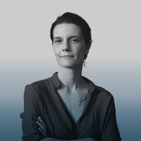 Κρυστάλλη Γλυνιαδάκη | Δημοσιογράφος, Ποιήτρια, Μεταφράστρια