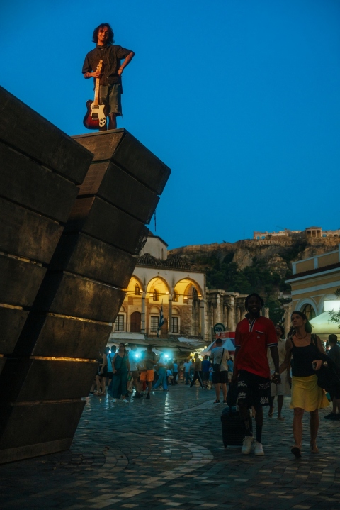 French Fry - Συνέντευξη: Ο Θάνος Γάλλος μιλάει στην ATHENS VOICE για το πρώτο του άλμπουμ «Quit Your Job!», που κυκλοφορεί από τη Fine! Records, τις επιρροές, τη ζωή του και την έμπνευση που του έδωσε.