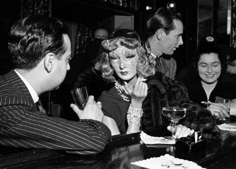 Το μανεκέν Cynthia του Lester Gaba