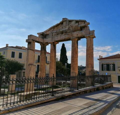 πύλη της Αρχέτιδος Αθηνάς (Πάνω και Κάτω Παζάρι)