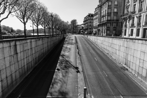 Ο Νίκος Αλιάγας στέλνει γράμμα και φωτογραφίες από το Παρίσι 