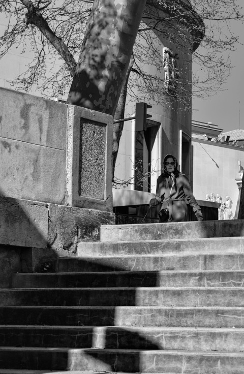 Ο Νίκος Αλιάγας στέλνει γράμμα και φωτογραφίες από το Παρίσι 