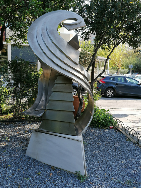 Η Ισπανίδα Χορεύτρια, Πλατεία Μαδρίτης