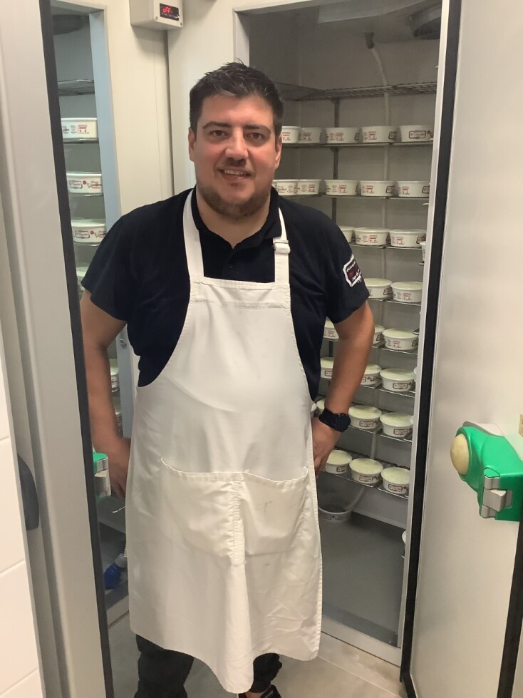 Δορκάδα: Το παραδοσιακό γαλακτοζαχαροπλαστείο  της Θεσσαλονίκης που δικαιούται ένα αστέρι Michelin