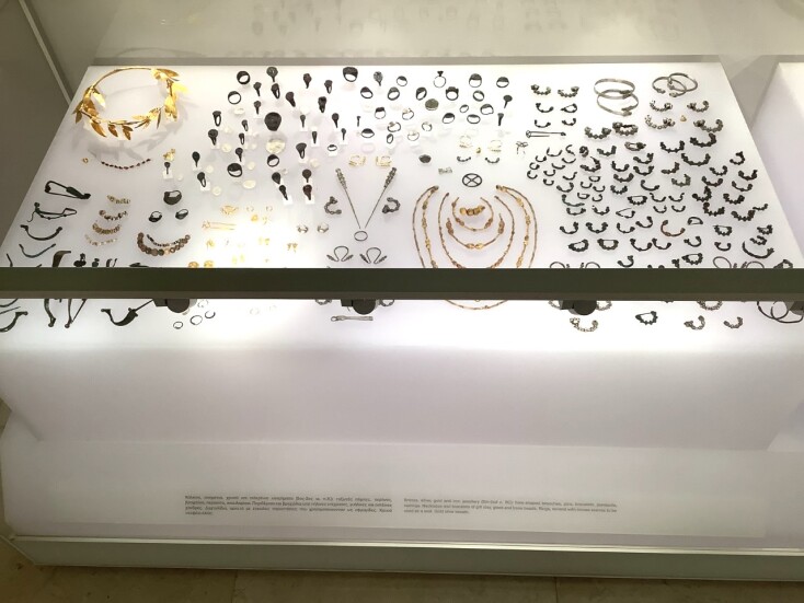 Πολυκεντρικό Μουσείο Αιγών