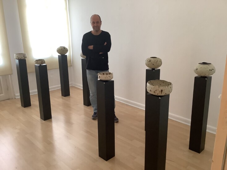 Ο Γιώργο Βαβάτσης στην γκαλερί Λόλα Νικολάου