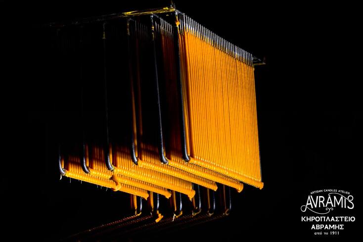 Kηροπλαστείο Αβράμης: Ένα εργαστήριο της Πάτρας φτιάχνει χειροποίητα κεριά από το 1898