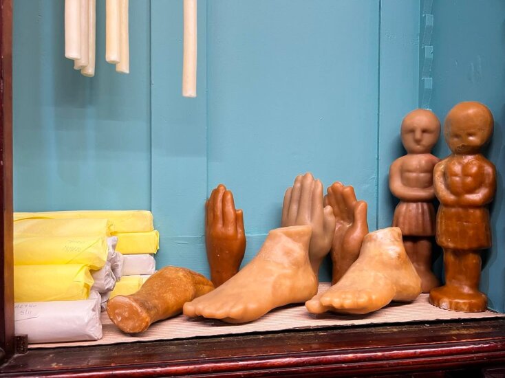 Kηροπλαστείο Αβράμης: Ένα εργαστήριο της Πάτρας φτιάχνει χειροποίητα κεριά από το 1898