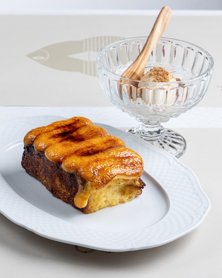 εστιατόριο Onora, Θεσσαλονίκη, καραμελωμένο τσουρέκι με παγωτό μπουγάτσα