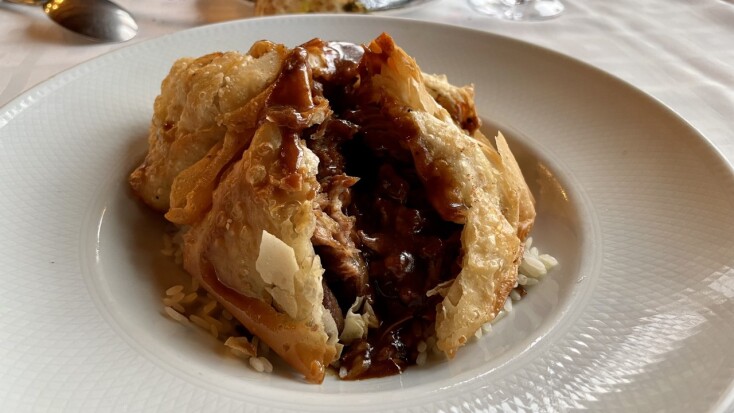 Εστιατόριο Χάραμα: χοιρινός μπακλαβάς 