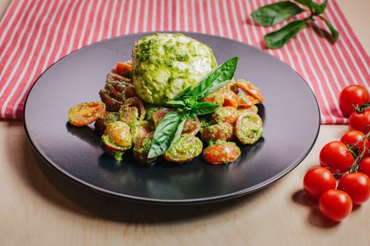 Da Leonardo- Insalata Caprese di Bufala με ντοματίνια