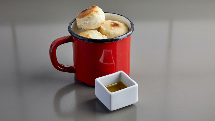 Da Leonardo: Χειροποίητο φτιαγμένο από τη ζύμη της πίτσας