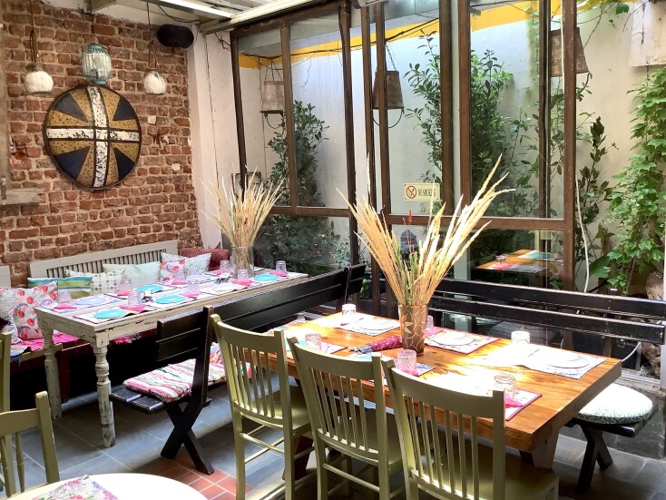 Εστιατόριο Ακαδημία: Η θεσσαλονικιώτικη κουζίνα που ύμνησαν ο Guardian και η Suddeutsche Zeitung