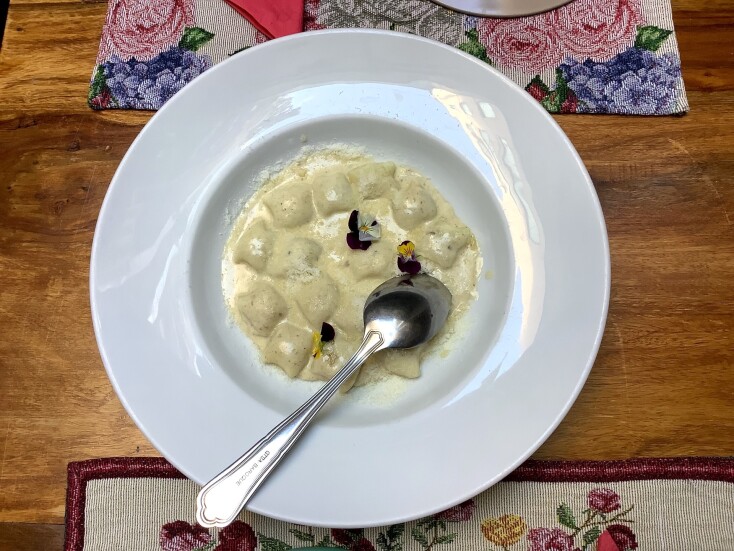 Εστιατόριο Ακαδημία: Η θεσσαλονικιώτικη κουζίνα που ύμνησαν ο Guardian και η Suddeutsche Zeitung