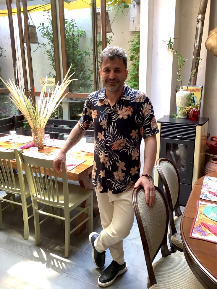 Εστιατόριο Ακαδημία: Κωνσταντίνος Έλβις Μάρκου