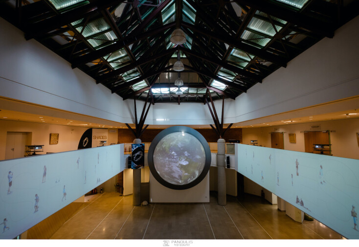 Ζέττα Αντσακλή: Συνέντευξη με την εικαστικό για την έκθεση Shades, Σκιές στο Μουσείο Γουλανδρή Φυσικής Ιστορίας. 