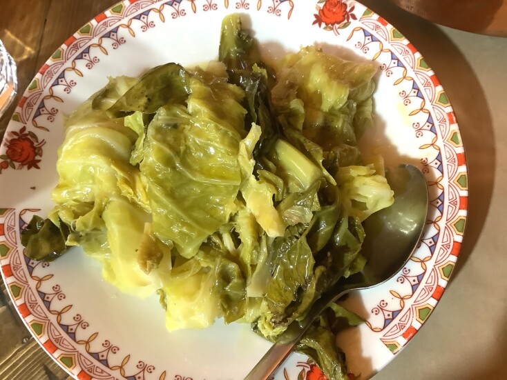 Παραδοσιακό καφενείο «στου Μήτσου» στο Καπάνι: Αριστοκρατική κουζίνα για λαϊκούς πρίγκιπες