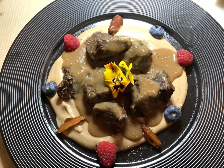 Βαρύ Πεπόνι: Η γκουρμέ κουλτούρα της πλατείας Ναβαρίνου