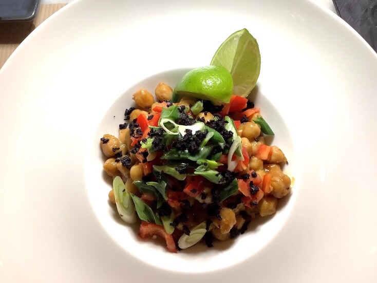 Βαρύ Πεπόνι: Η γκουρμέ κουλτούρα της πλατείας Ναβαρίνου