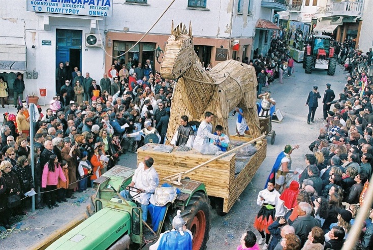 Ο μάγος των αρμάτων στον Πολύγυρο Χαλκιδικής - Φέτος «κλωνοποιεί» τα μαμούθ	
