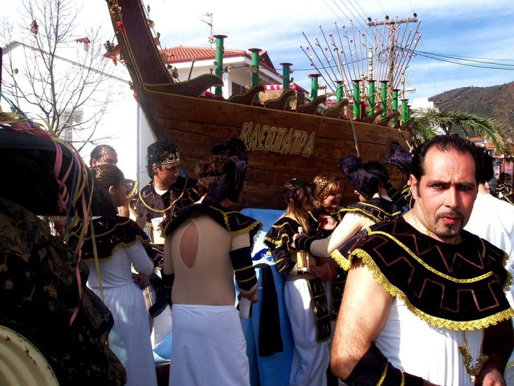 Ο μάγος των αρμάτων στον Πολύγυρο Χαλκιδικής - Φέτος «κλωνοποιεί» τα μαμούθ	