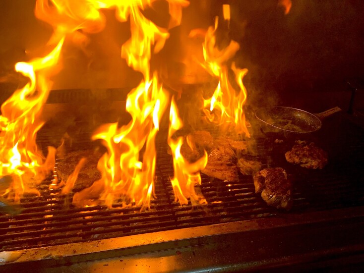 Το Στέκι: Ένα στέκι για μερακλήδες κρεατοφάγους