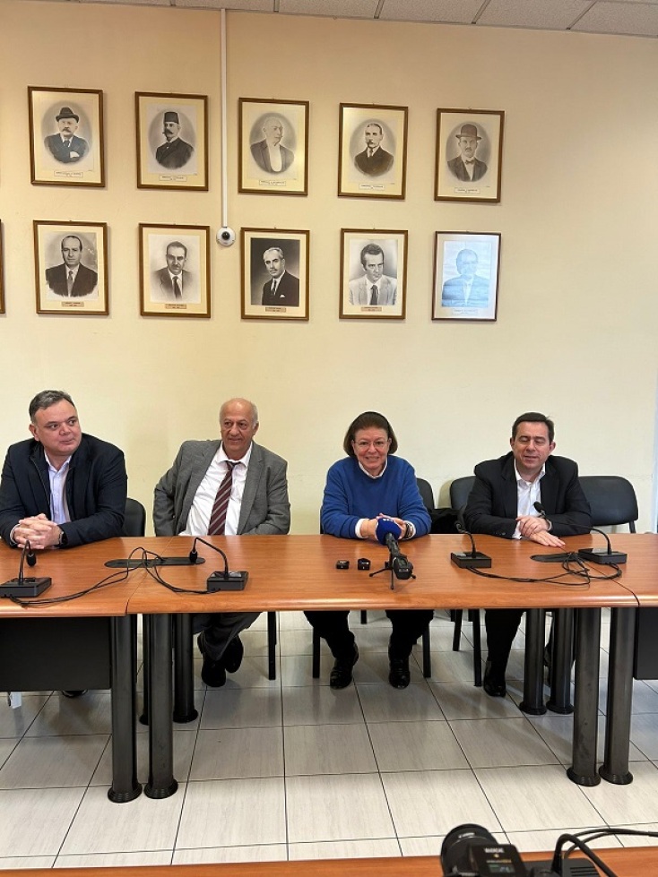 Η Υπουργός Πολιτισμού Λίνα Μενδώνη με τον Βουλευτή Χίου, Νότη Μηταράκη, τον Γενικό Γραμματέα Πολιτισμού, Γιώργο Διδασκάλου και τον Δήμαρχο Χίου, Ιωάννη Μαλαφή