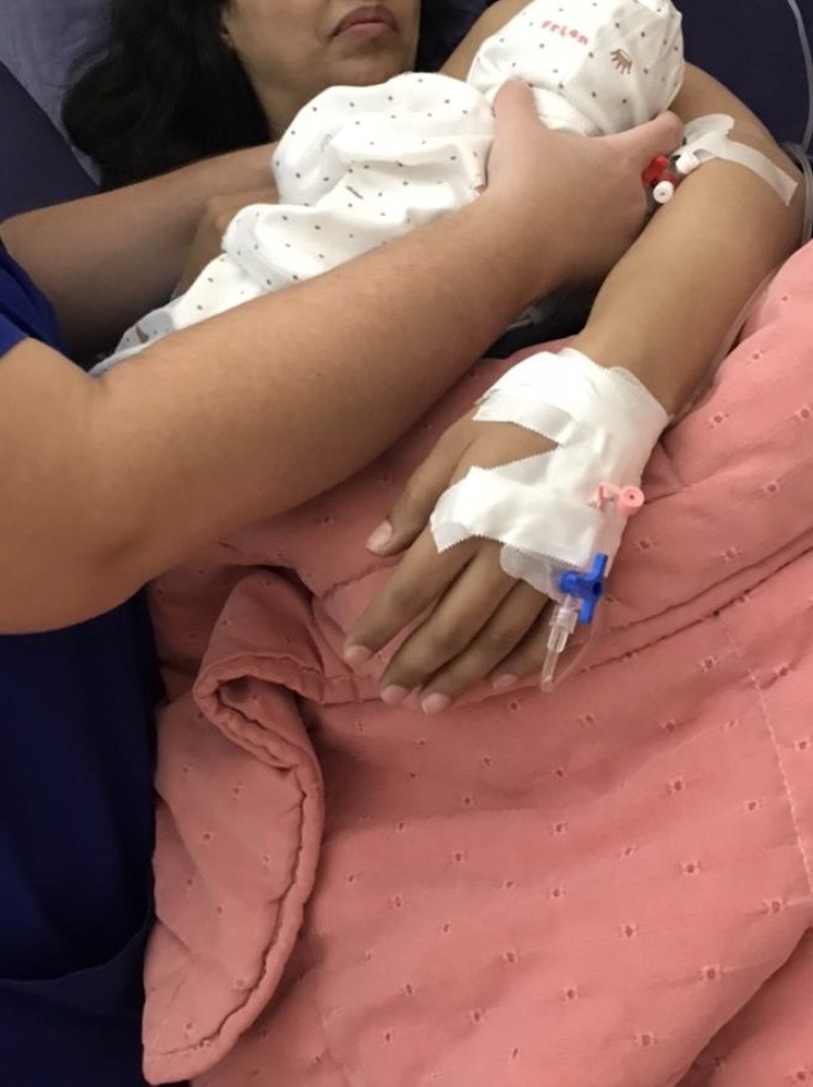 Αφγανή γέννησε το μωρό της μόλις έφτασε στην Ελλάδα