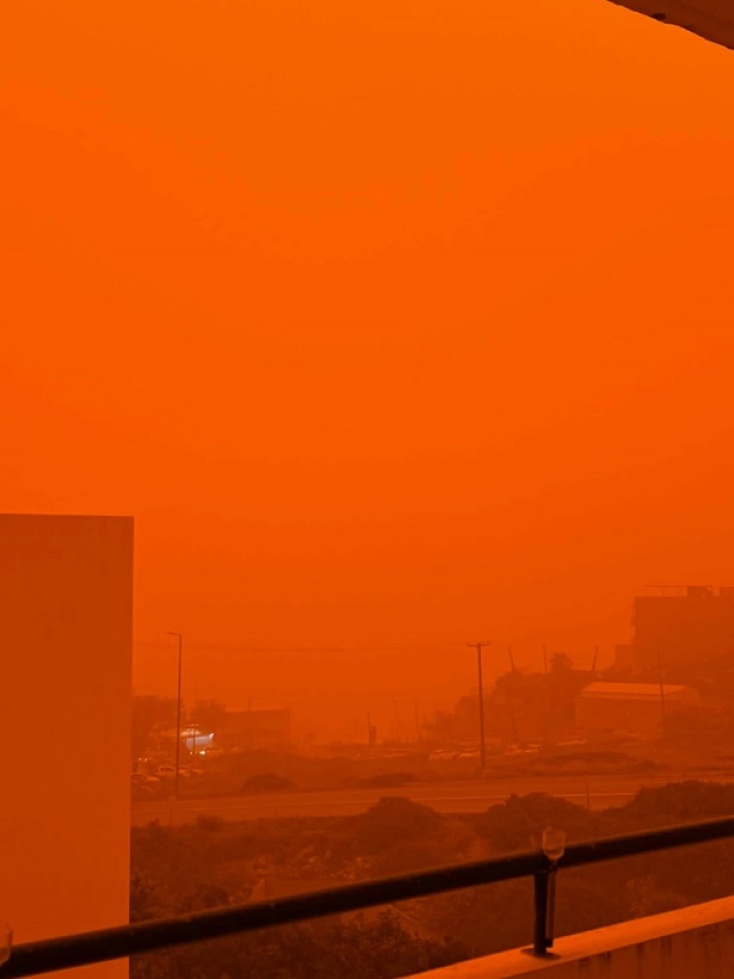 Πνίγηκε στην αφρικανική σκόνη το Ρέθυμνο - Απόκοσμες εικόνες