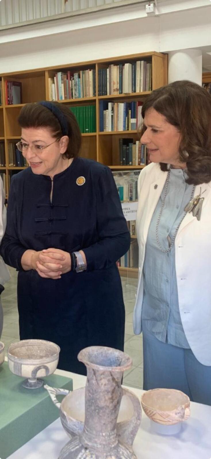 Μενδώνη: Πράξη πολιτικής βούλησης και ηθικού καθήκοντος η επιστροφή 48 αρχαιοτήτων στην Κύπρο