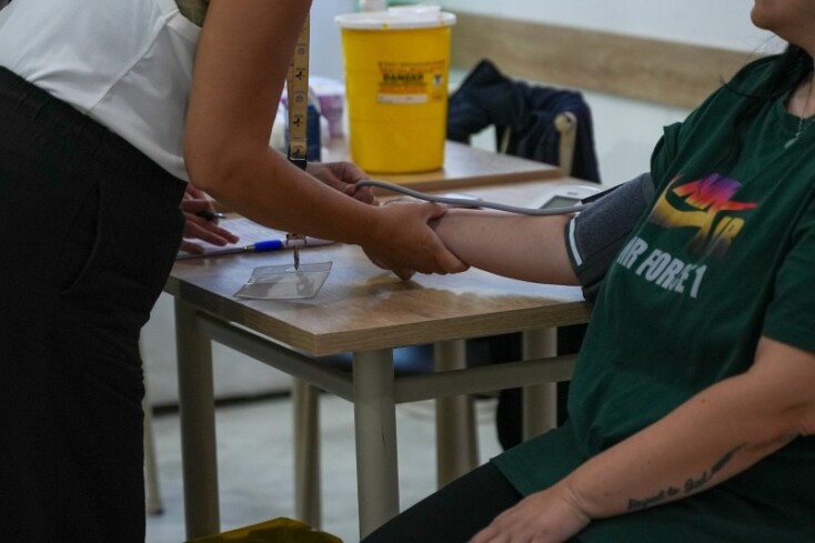 Στην Ιχθυόσκαλα Νέας Μηχανιώνας η Ειρήνη Αγαπηδάκη μαζί με τις ΚΟΜΥ για προληπτικές εξετάσεις στους ψαράδες 
