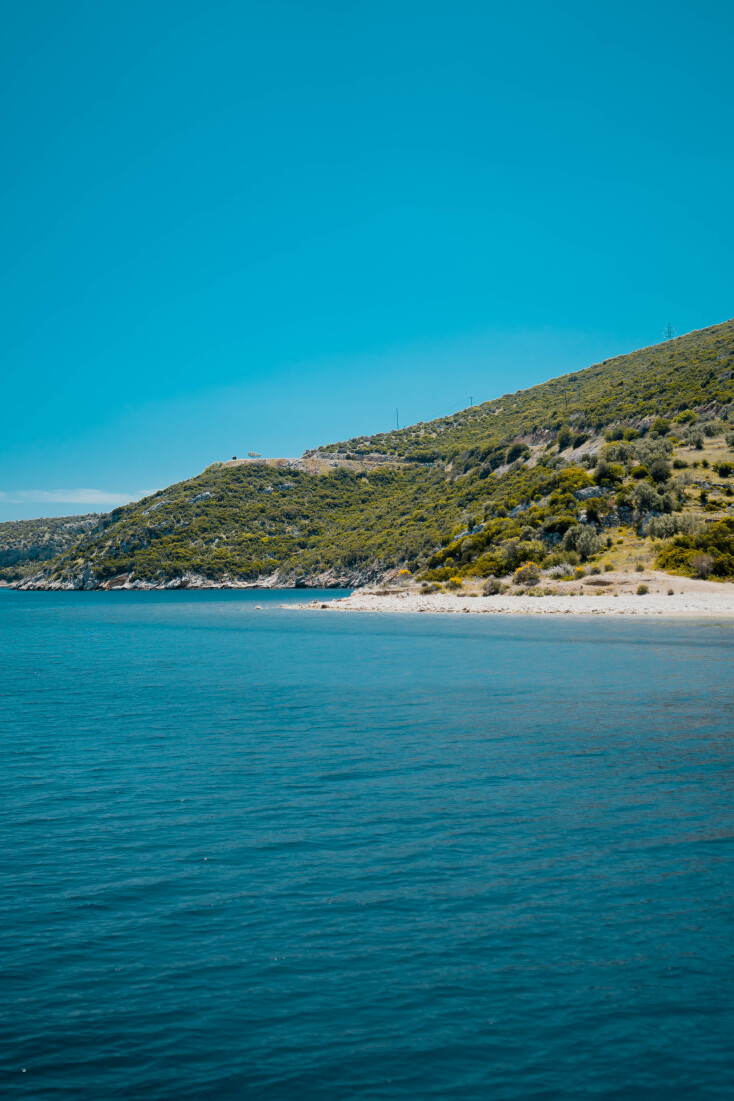 Οι άγνωστες παραλίες του Ναυπλίου