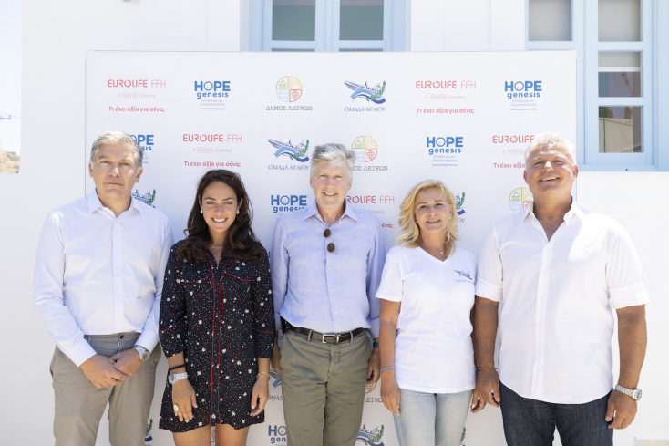 Στο πλαίσιο της δράσης ενάντια στην υπογεννητικότητα.