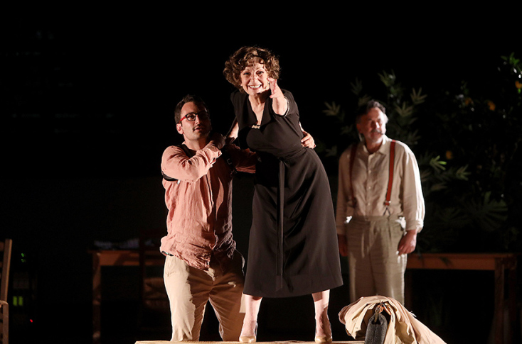 Η Πέμη Ζούνη