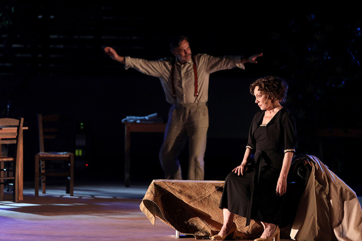 Η Πέμη Ζούνη