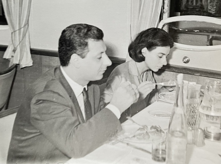 Τα αδέρφια Τσαντίλη, Μαίρη και Τάκης, 1964