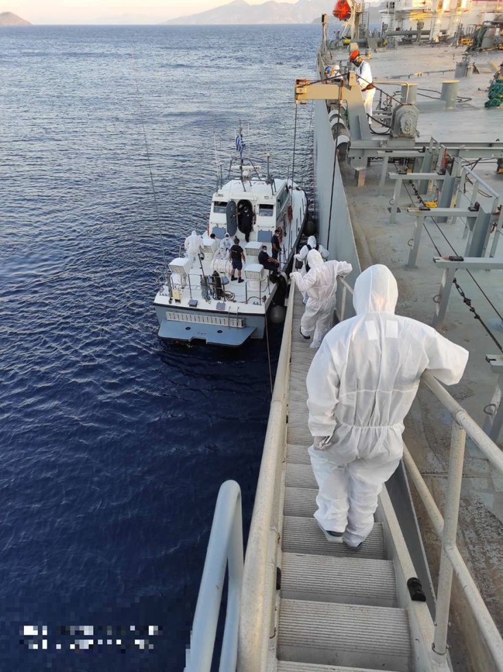 Μετανάστες - Λιμενικό