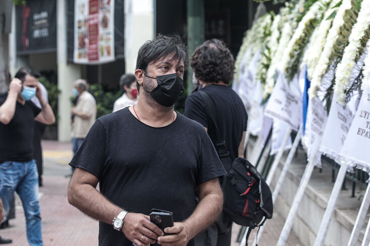 Κηδεία Ρόμπερτ Ουίλιαμς - Γιώργος Θεοφάνους