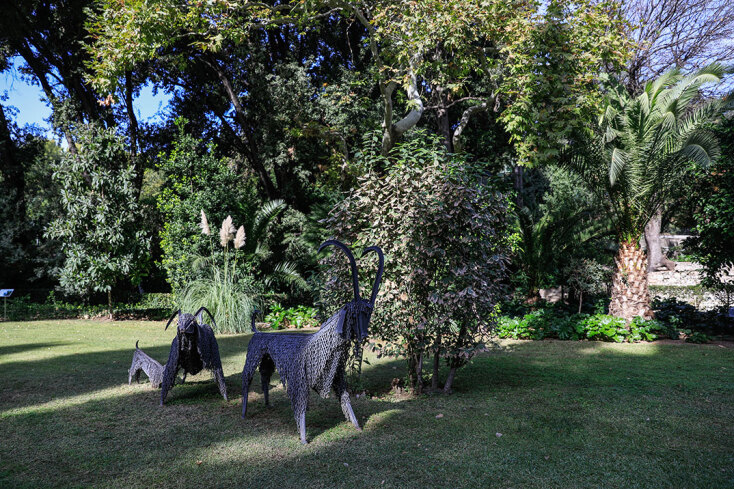 Ο Κήπος του Προεδρικού Μεγάρου αποτελεί.. υπαίθρια γλυπτοθήκη, καθώς είναι γεμάτος γλυπτά