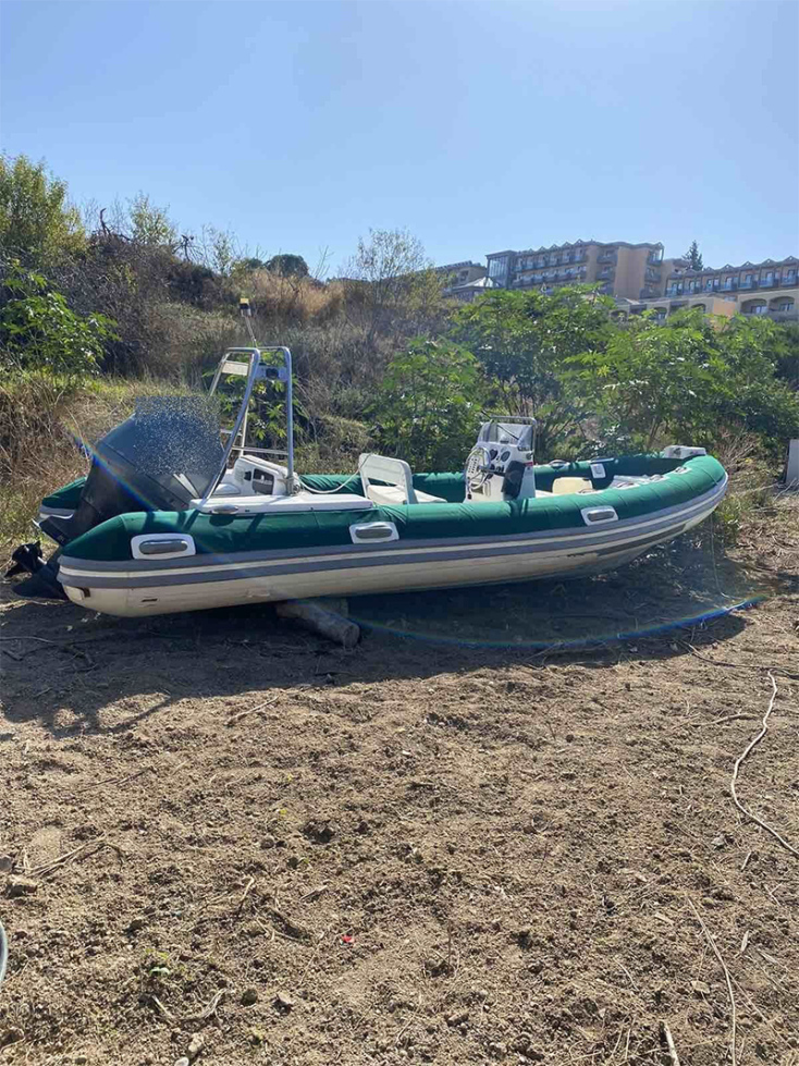 Το σκάφος που κατάσχεσαν οι λιμενικές αρχές στη Ρόδο