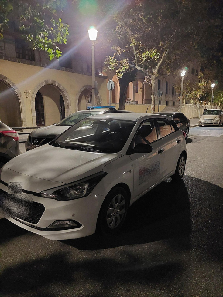 Το αυτοκίνητο που κατάσχεσαν οι λιμενικές αρχές στη Ρόδο