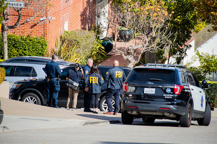 Θύμα επίθεσης έπεσε ο σύζυγος της Νάνσι Πελόζι από διαρρήκτη που είχε μπει στο σπίτι τους