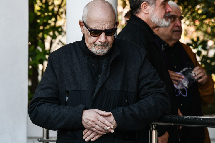 Ο Γιώργος Κιμούλης ήταν από τους ηθοποιούς και σκηνοθέτες που πήγαν στην κηδεία της Μίνας Αδαμάκη