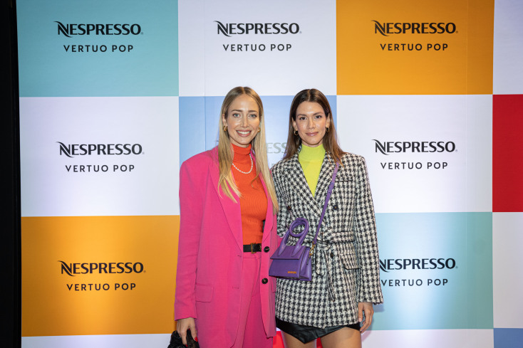 από αριστερά προς τα δεξιά:  Κατερίνα Ευαγγελινού και Νίκη Θωμοπούλου